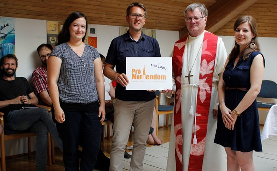 Übergabe Spende pro Mariendom