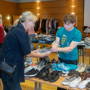 401 - Schätze aus alten Zeiten - Flohmarkt im Seniorenzentrum