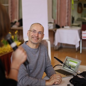 Dr. Christoph Etzelsdorfer erzählt, wie Grenzen überwunden werden können.