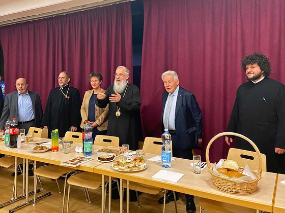 Beim gemütlichen Beisammensein kamen die Gäste mit der Gemeinde ins Gespräch. 