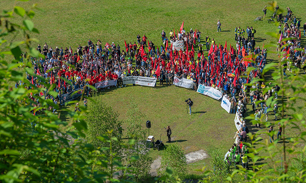 Gedenk- und Befreiungsfeier Mauthausen 2023Internationale Jugendgedenkfeier und Internationale Befreiungsfeier zum Thema „Zivilcourage“ anlässlich der 78. Wiederkehr der Befreiung des KZ-Mauthausen.Bild: Internationale Jugendgedenkfeier im Steinbruch