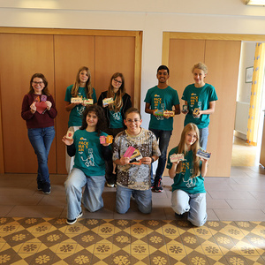 402 - Gemeinsam durchs Jahr - Holzkalender fürs Seniorenwohnhaus