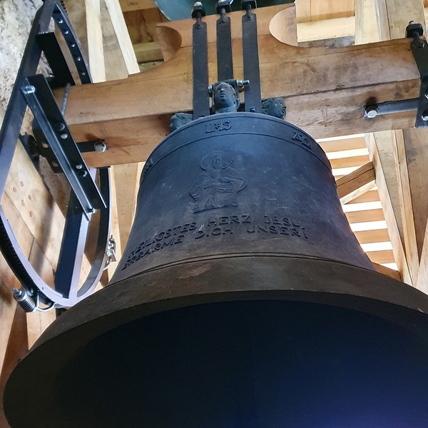 Glocke der Pfarrkirche / @ Pfarre Sipbachzell Glocke der Pfarrkirche
