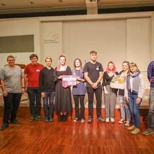 Ehrenamtlichen-Ehrung der Kath. Jugend. Laudatio und Preisübergabe an das Jugendkernteam aus dem Dekanat Steyr für ihre beeindruckende Gemeinschaft sowie ihre Impulse für Jugendliche im Dekanat. Foto Jana Hofer
