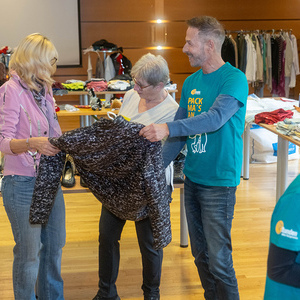 401 - Schätze aus alten Zeiten - Flohmarkt im Seniorenzentrum