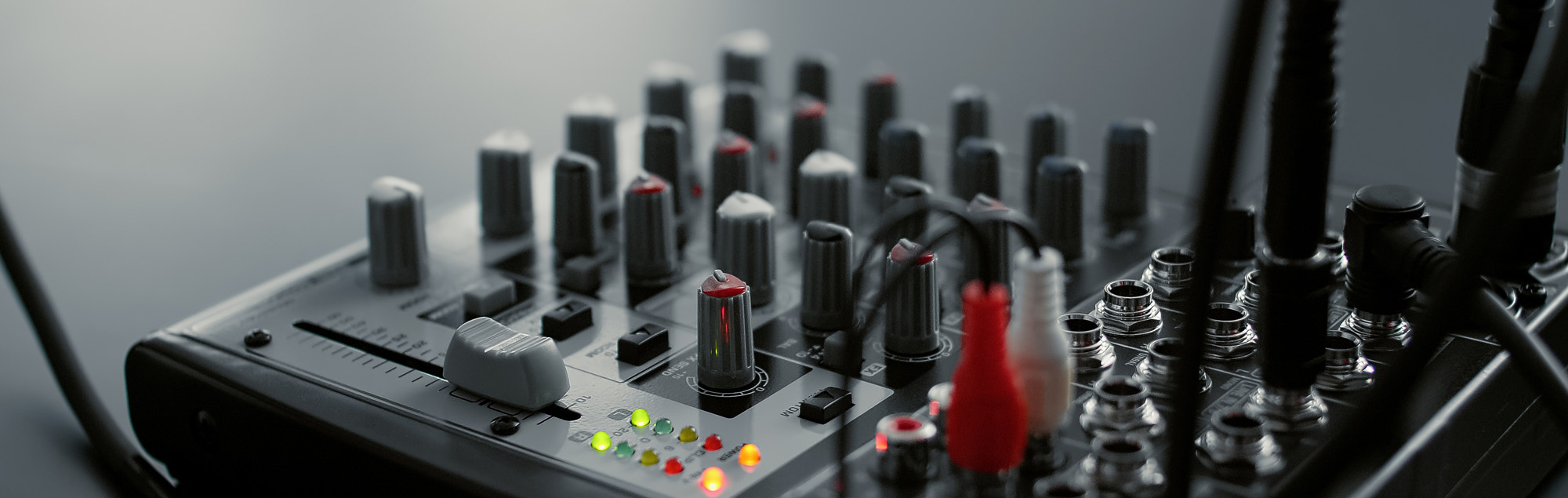 Ton- und Lichtanlage