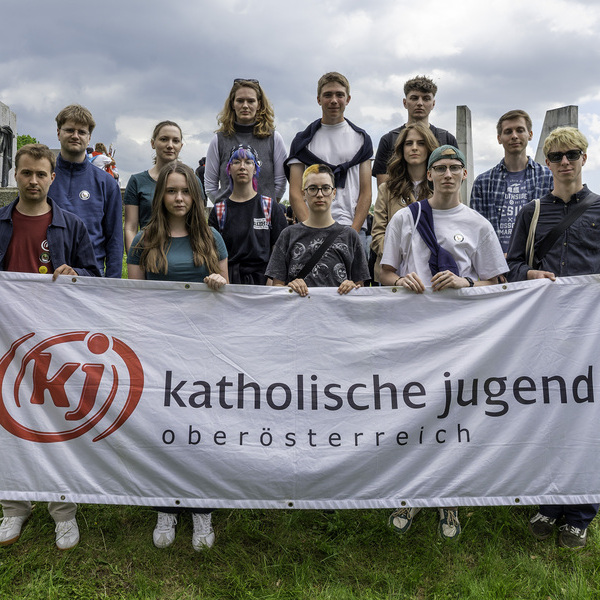 Gedenk- und Befreiungsfeier Mauthausen 2025 / Samuel Haijes Gedenk- und Befreiungsfeier in Mauthausen zum 80. Jahrestag der Befreiung unter dem Motto 'Gemeinsam für ein 'Niemals wieder!''