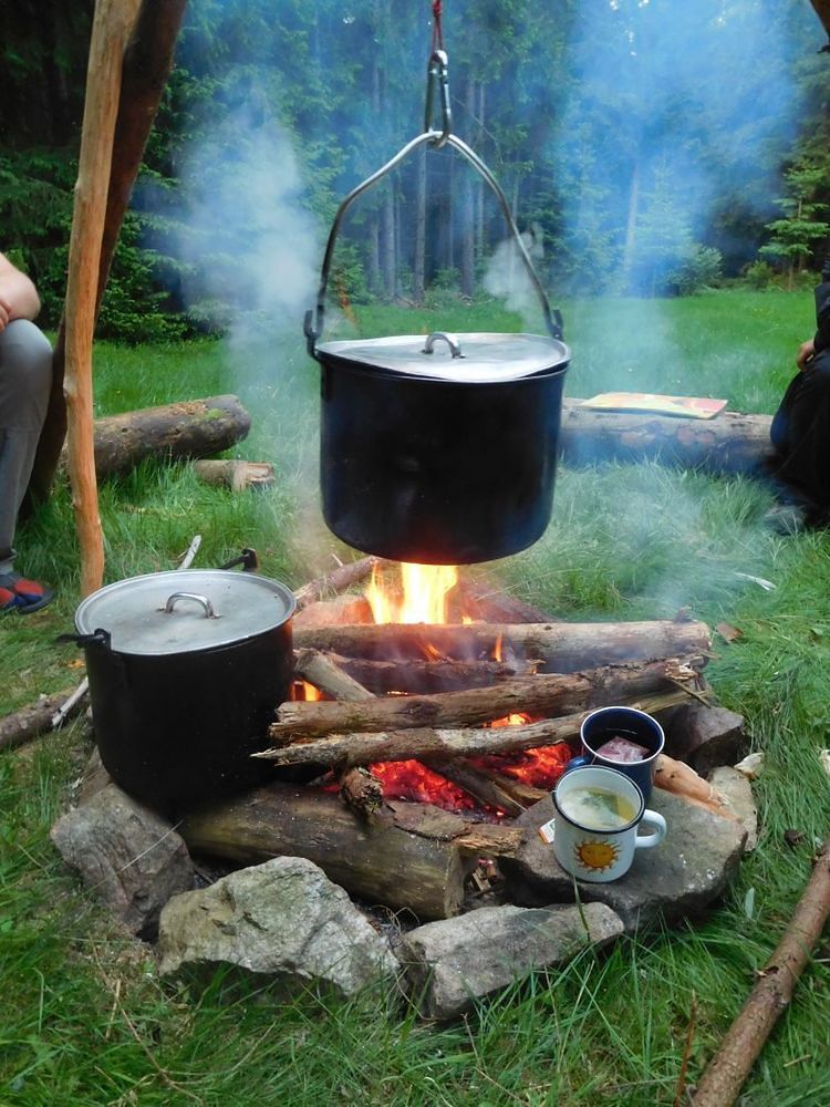 Kochtopf am Lagerfeuer