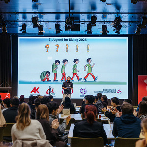 Gemeinsamer Start im Kongresssaal der AK OÖ