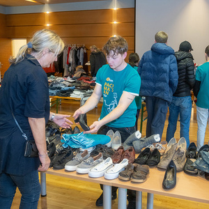 401 - Schätze aus alten Zeiten - Flohmarkt im Seniorenzentrum